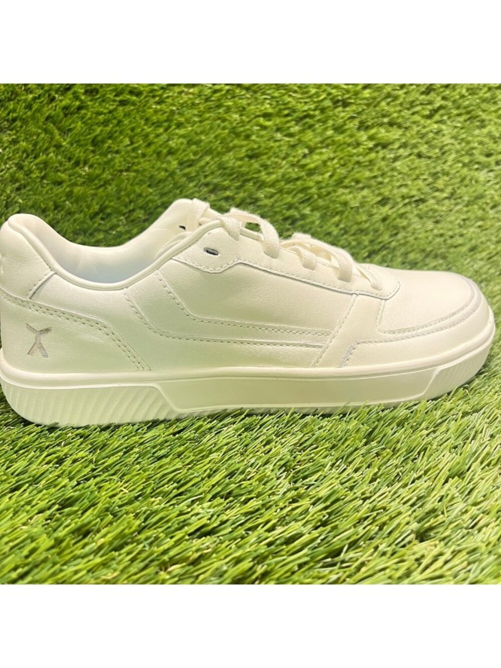 Flux Footwear Adapt Leather Trainer White Womens Size 9 Athletic Shoes Sneakers